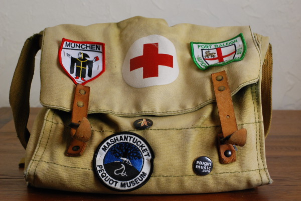 Collecting Travel Souvenirs : Patches