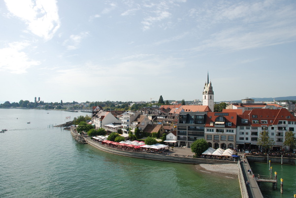 Friedrichshafen lake front (left)