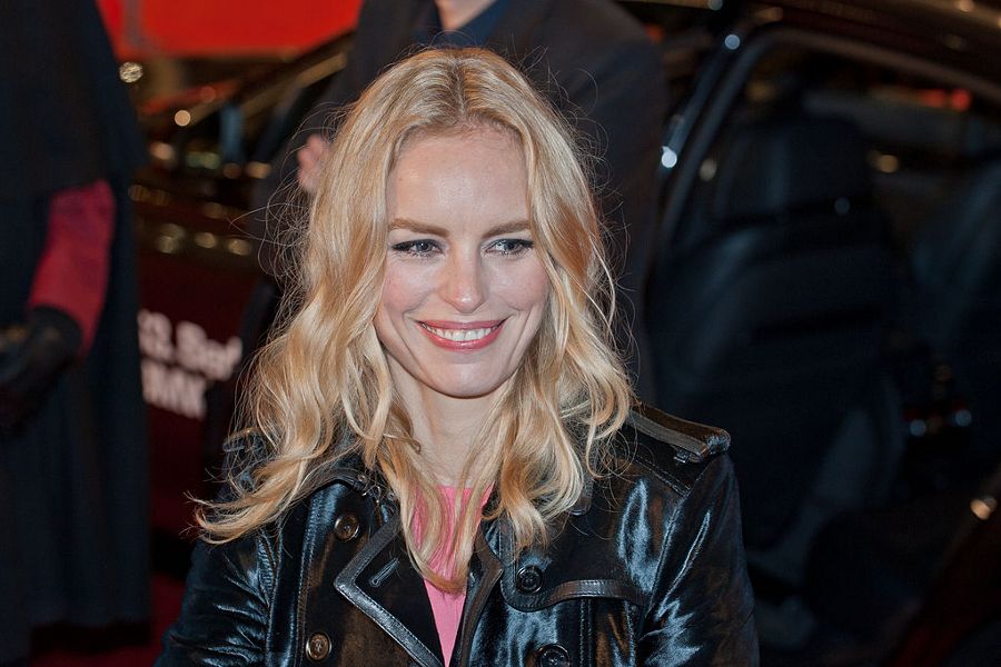 Practice German with the films of actor Nina Hoss.
