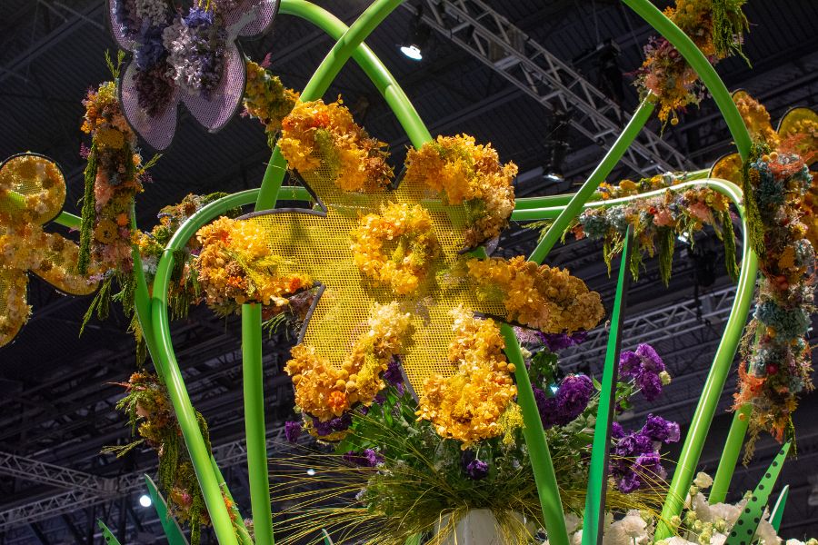 A psychedelic flower is part of the opening exhibit at the 2019 Philadelphia Flower Show.