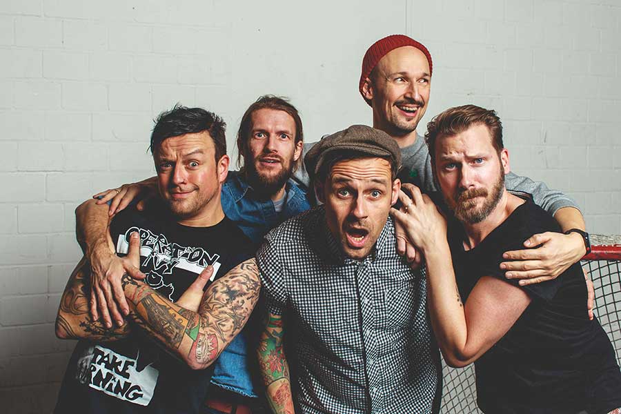Learn German with the music of pop punk band the Donots!