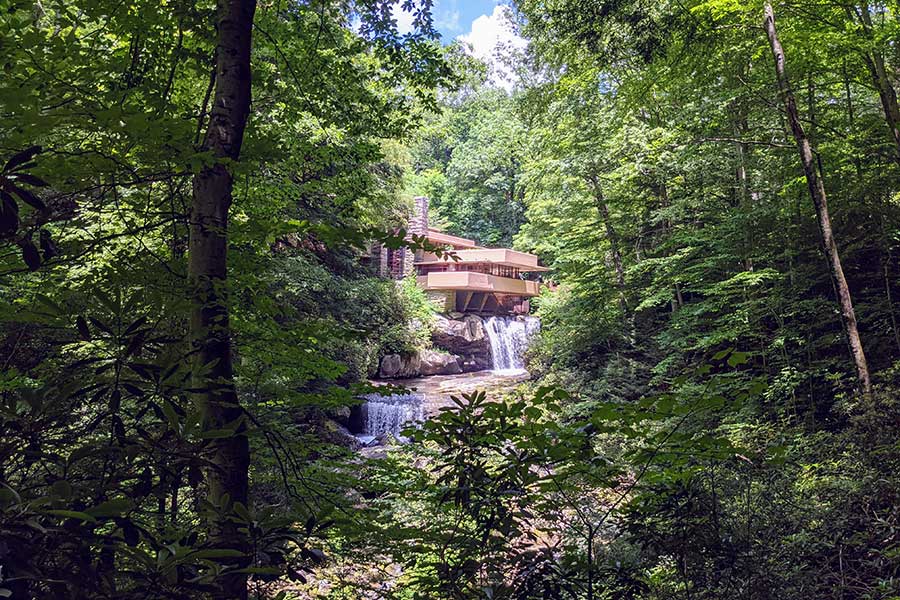 Frank Lloyd Wright's stunning Fallingwater is a great day trip from Pittsburgh.